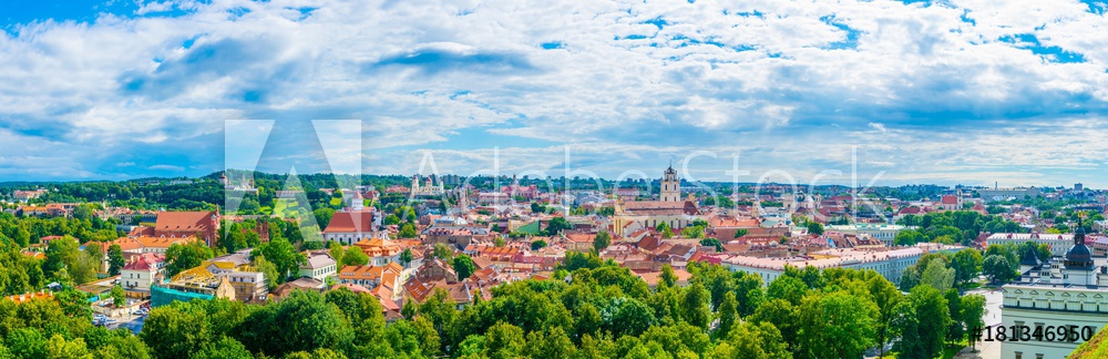 Obraz na płótnie Aerial view of the lithuanian capital vilnius from the gediminas castle. w salonie