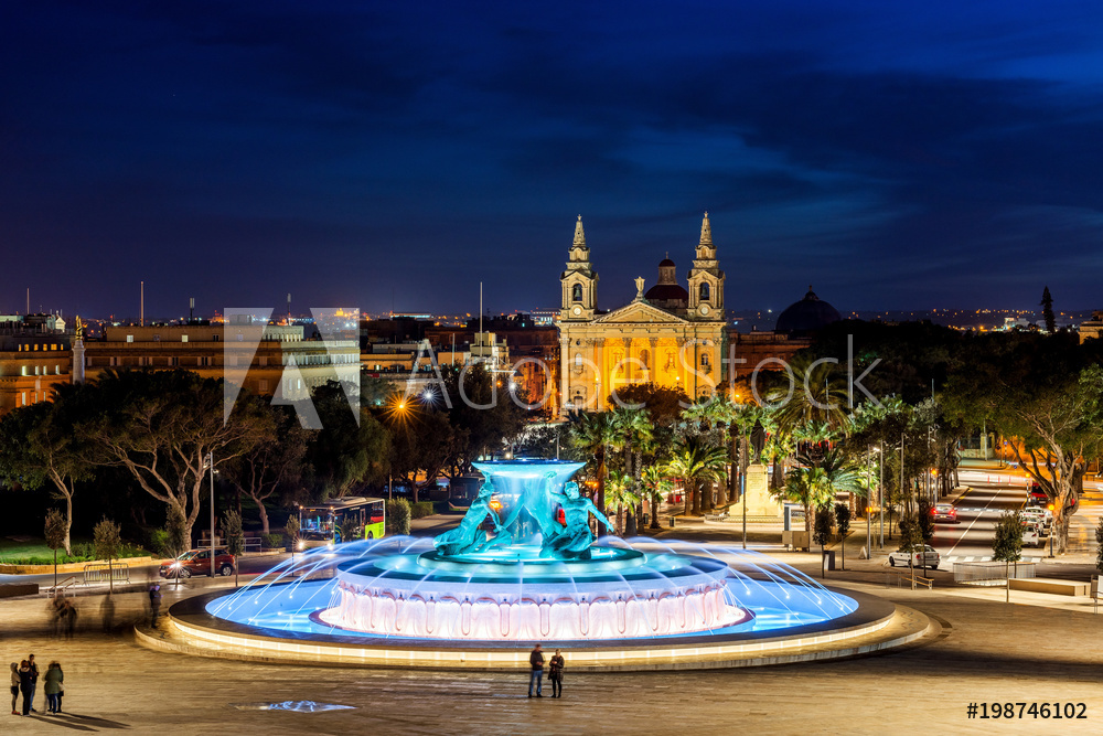 Obraz na płótnie Triton Fountain, Valletta w salonie