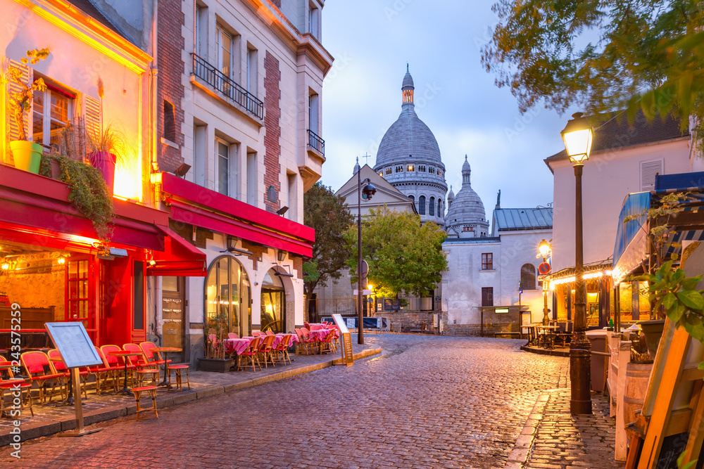 Obraz drukowany na płótnie z widokiem na Montmartre i bazylikę Sacré-Cœur – Paryż