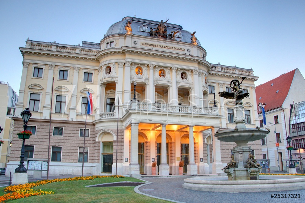 Obraz na płótnie Opera w Bratysławie obraz w salonie