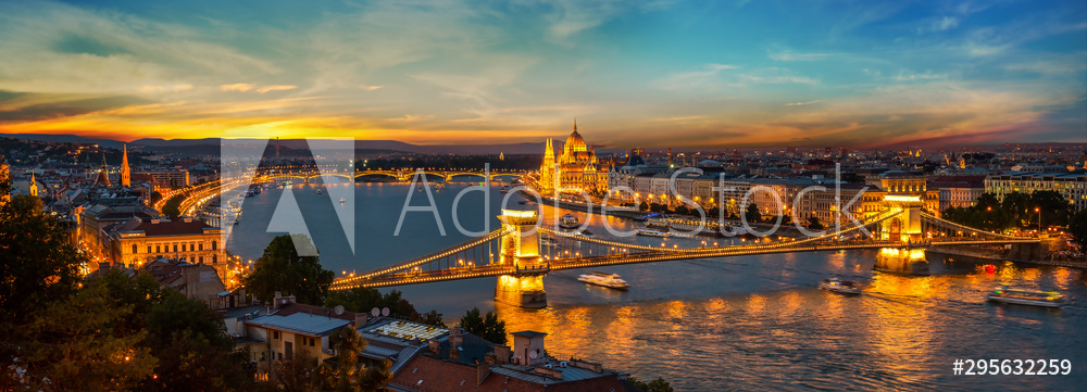 Panorama wieczorna stolicy Węgier | Obraz na płótnie