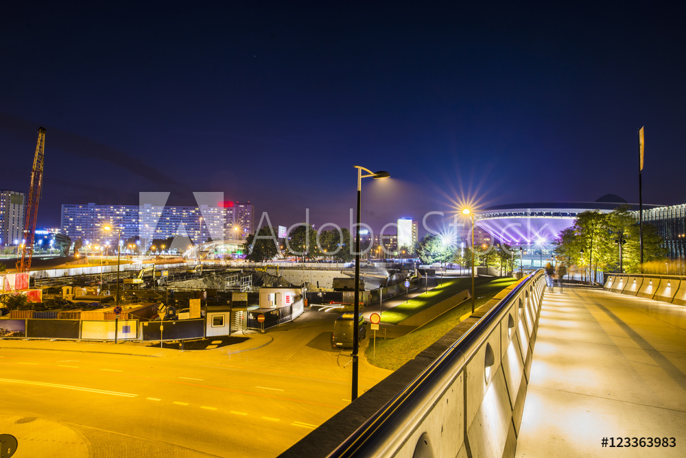Fotoobraz Śląsk, Katowice nocą beton architektoniczny