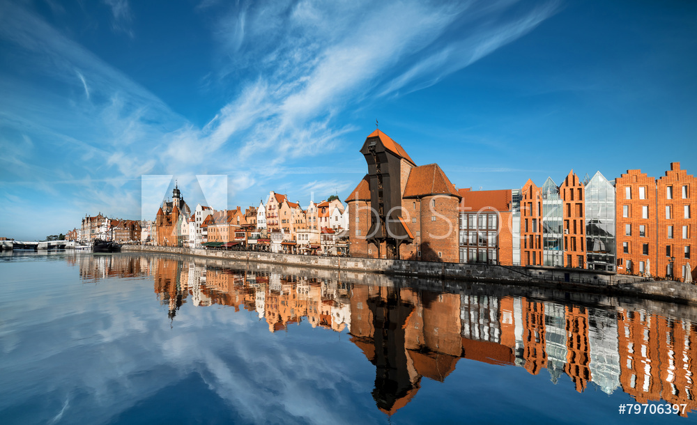 Obraz drukowany na płótnie Panorama Gdańska znad Motławy