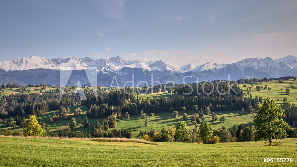 Widok z miejscowości Ząb na Tatry
